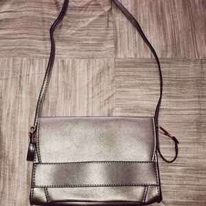VEGAN LEATHER PURSE!